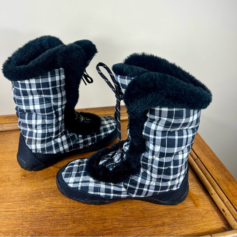 The North Face Black and White Plaid Winter Boots - Picture 10 of 14